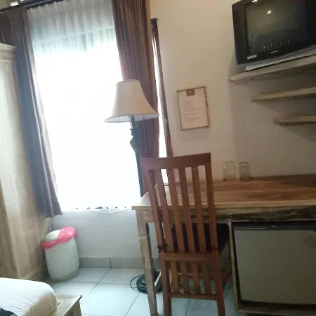 Candra Surf Homestay Canggu  Exterior photo