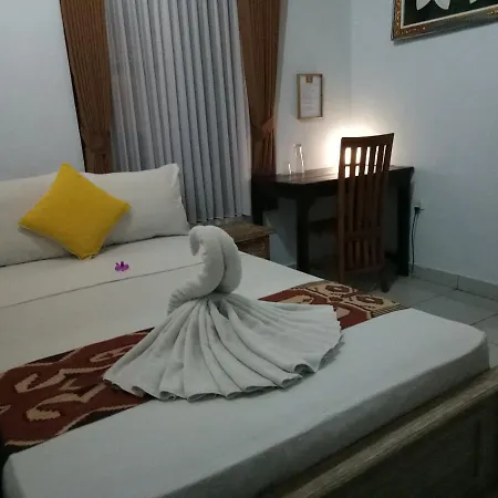 Candra Surf Homestay Canggu  Exterior photo