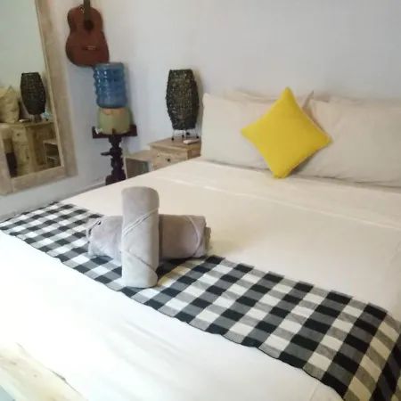 Candra Surf Homestay Canggu  Exterior photo