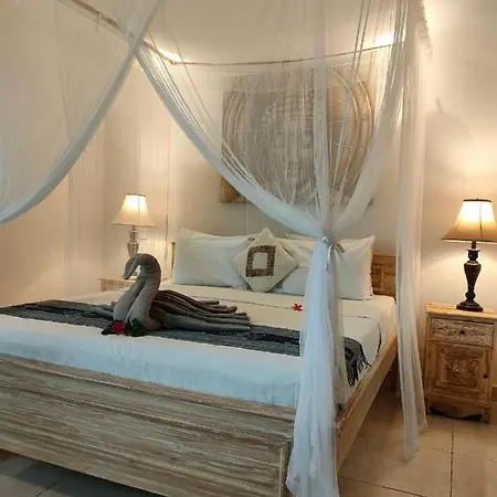 Candra Surf Homestay Canggu  Exterior photo