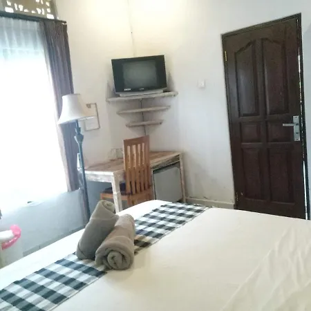 Candra Surf Homestay Canggu  Exterior photo